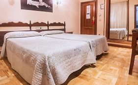 Hotel Castellano I